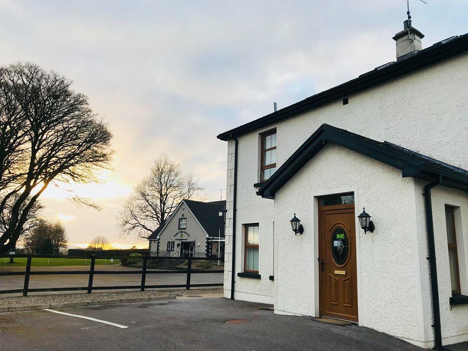 Clogher Valley Golf Club Fivemiletown ภายนอก รูปภาพ